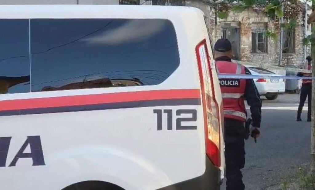 Të shtëna me a*më në vend, raportohet për të pl*gosur