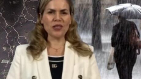 Rrebeshe të forta shiu dhe ulje temperaturash! Lajda Porja parashikon një fundjavë me mot të ‘EGER’