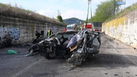 U përpIasën kokë më kokë me një automjet/ Vd*s i riu 19 vjecar