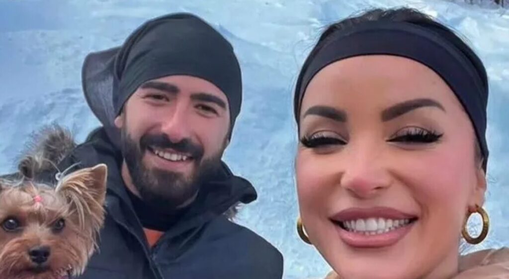 Xhonatan Islami flet për herë të parë pas ndarjes nga Roza Lati