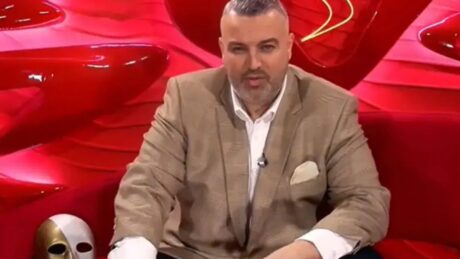 E bujshme në rrjet: “Në finale, Rogerti ka për të goditur…”