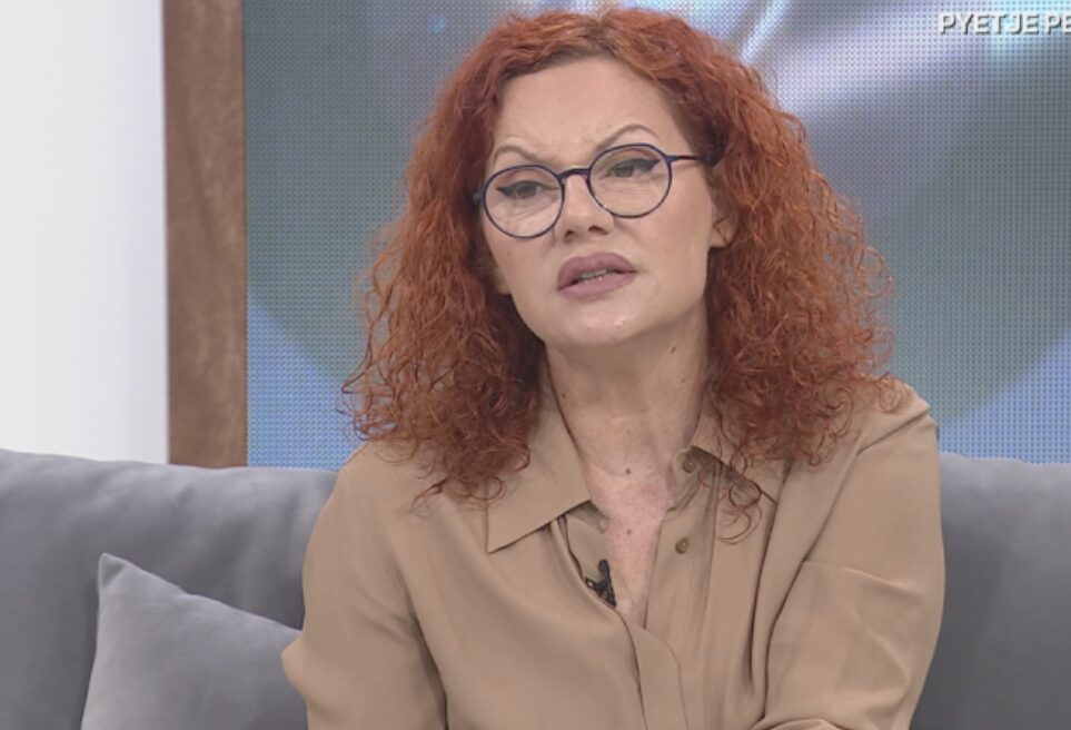 Hëna e Re sjell ndryshime të forta, Horoskopi javor nga Meri Gjini: Shenajt që kanë mundësi të shkëlqyera për punën dhe pagesat