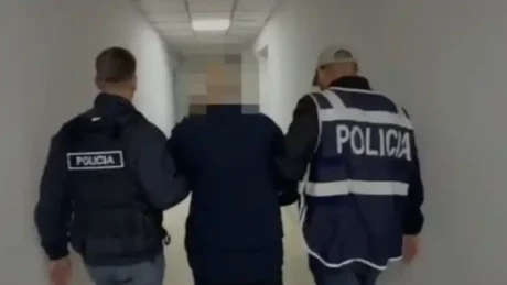 I merrte shuma parash pacientëve për të kryer ekot, arrestohet mjeku imazherist