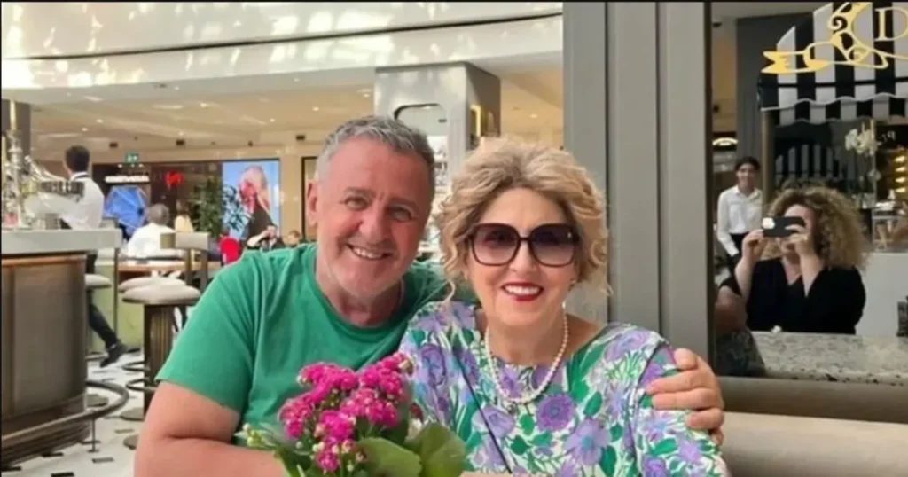“Që nga humbja e nënës, çdo ditë është një pikëllim i madh”, e bija e Agron Llakajt: Postimet e babit nuk janë të hiperbolizuara, shkon çdo ditë tek varri me lule