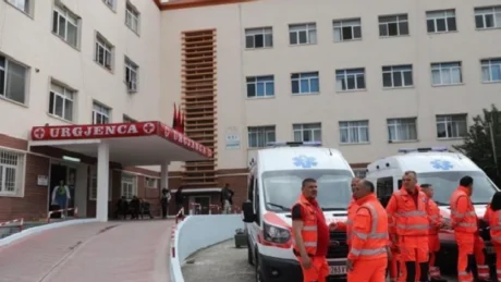 Cfarë i ndodhi? Gruaja ndërron jetë pas ndërhyrjes kirurgjikale në spitalin e Vlorës