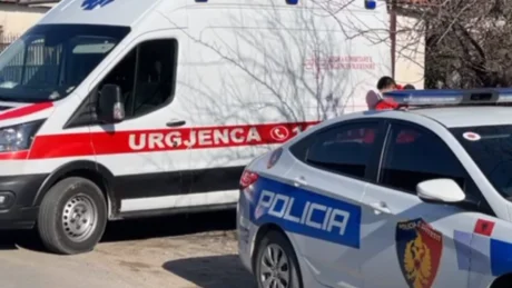 Ngjarje tragjike! Banorët e pallatit tmerrohen, gjejnë pa shenja jete fqinjin në shkallë
