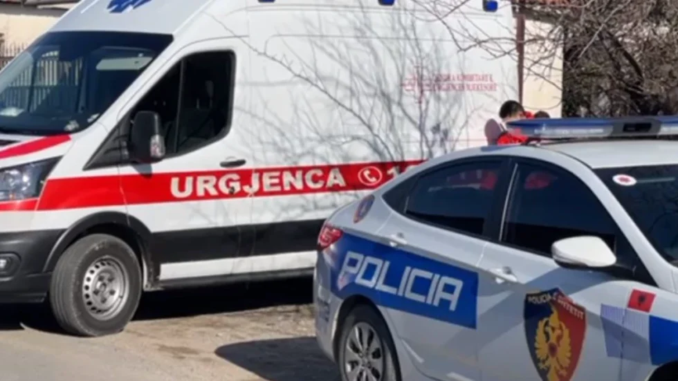 Ngjarje tragjike! Banorët e pallatit tmerrohen, gjejnë pa shenja jete fqinjin në shkallë
