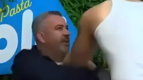 Rogerti god*t fizikisht Gimbon, pritet përjashtimi i tij? (PAMJET)