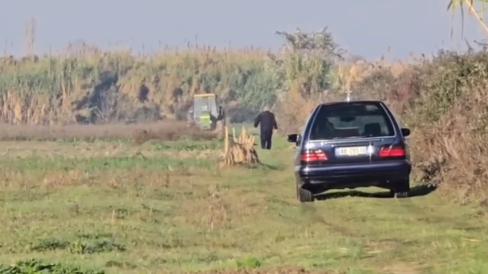 Ngjarje fatale! Po punonte tokën, humb jetën burri në vend
