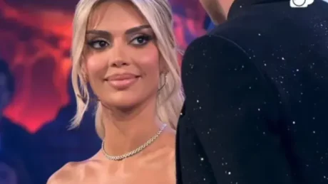Çfarë nuk u pa në kamera gjatë finales? Brikena bën veprimin e papritur