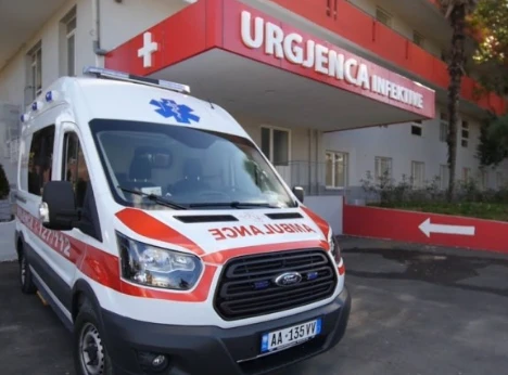 Ngjarje tragjike! Po bënte foto te kalaja e Beratit, gruaja humb ekuilibrin dhe bie në…
