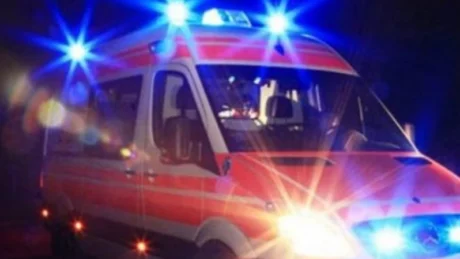 Fatale! 30-vjeçari humb kontrollin e mjetit dhe merr përpara 2 këmbësorët, raportohet se…