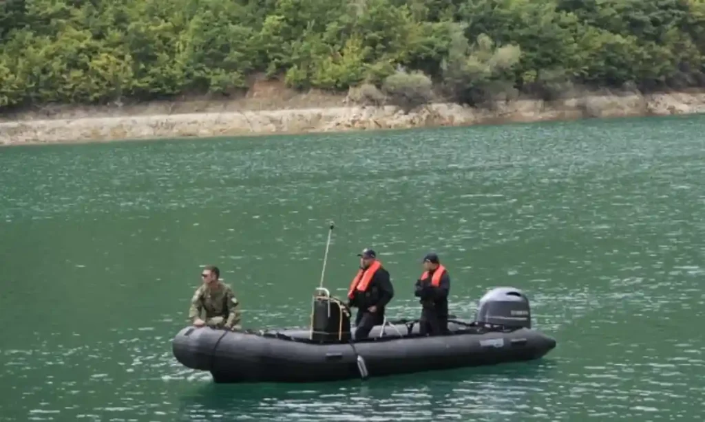E rëndë/ Një 33-vjeçar gjendet i mbytur në liqen, ngjarja trondit vendin