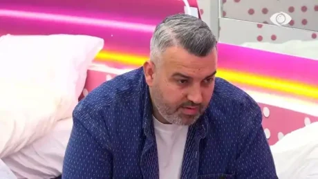 “Kam humbur 380 mijë dollarë për gjysmë ore”, habit Rogerti me deklaratën e tij: S’jam këtu për shembull të mirë