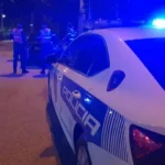 Cudira shqiptare: Polici i dehur përplas një makinë, nje grua…