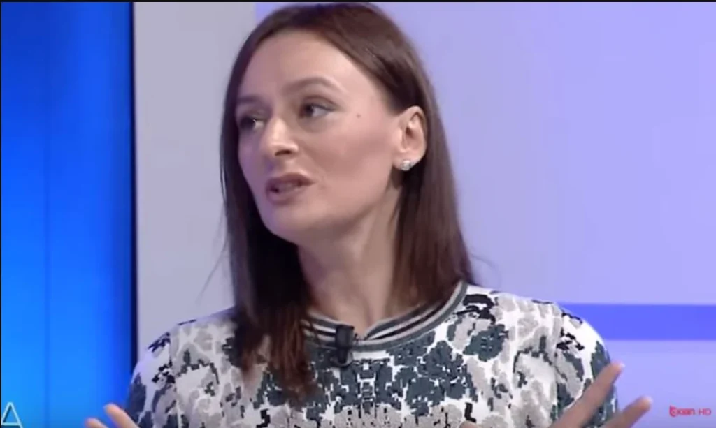 Blerina Bombaj tregon recetën që ulë kolesterolin, trigliceridet dhe yndyrnat e larta