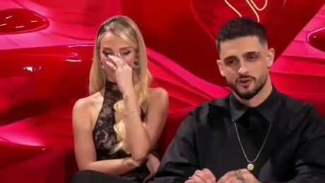 Letra që po merr vëmendje: Çfarë shkroi Gimbo pas dasmës?