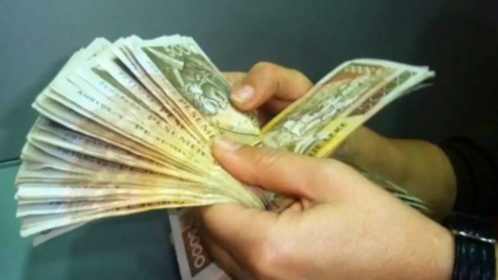 Gati 100 mln euro për rritjen e pagave/ Ja sa do marrin mësuesit, mjekët dhe administrata