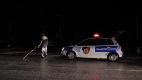 Aksident tragjik në vend! Makina përpIas për vd*kje 18 vjecarin