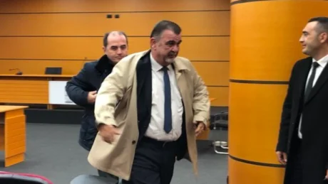 ‘E gjithë Shkodra e di që ti je…’ Zbardhen fjalët që Shkambi i tha Astrit Kalasë para vr*sjes