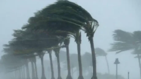 Nesër stuhi dhe reshje intensive, qarqet që rrezikojnë më shumë