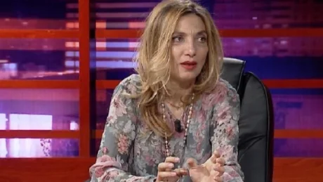 ‘Thonte gjithmonë i shkreti…’ Njihuni me ish bashkëshortin e Mimoza Ahmetit, shkrimtarin e njohur shqiptar!