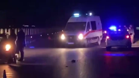 Tjetër aksident i rëndë në vend, babë e bir përplasen nga makina