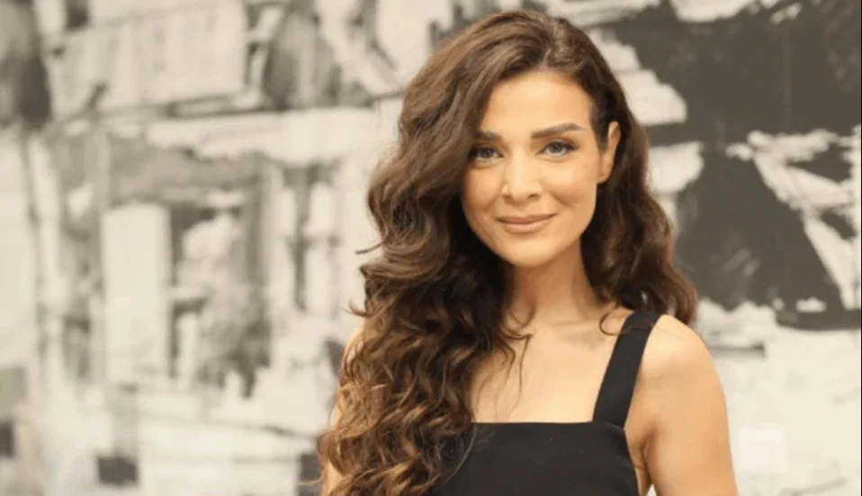 Diola Dosti ka 2 fjale per te gjithe ato qe e pine kafen e mengjesit sapo “hapin syte”