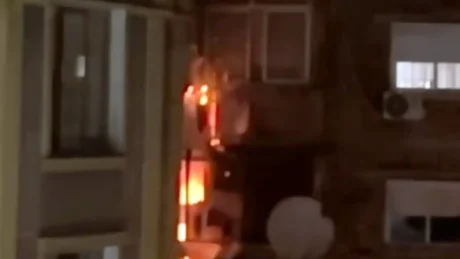 PANIK NË TIRANË/ Shpërthen bombola e gazit në një banesë, policia në vendngjarje