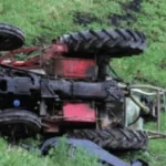 E tmerrshme në vend! Po punonte tokën, të riun e zë poshtë freza, gjen vd*kjen e menjëhershme