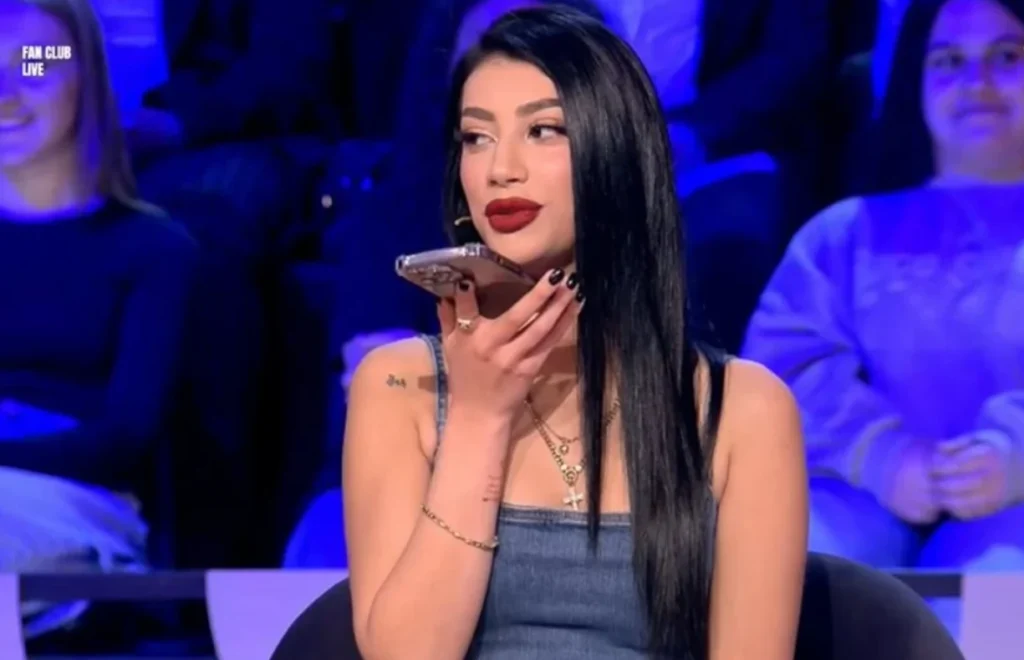 Çfarë mendon për Brikenën? Motra e Mateos telefonon live në “Fan Club” babain e tyre: Ajo i jep…