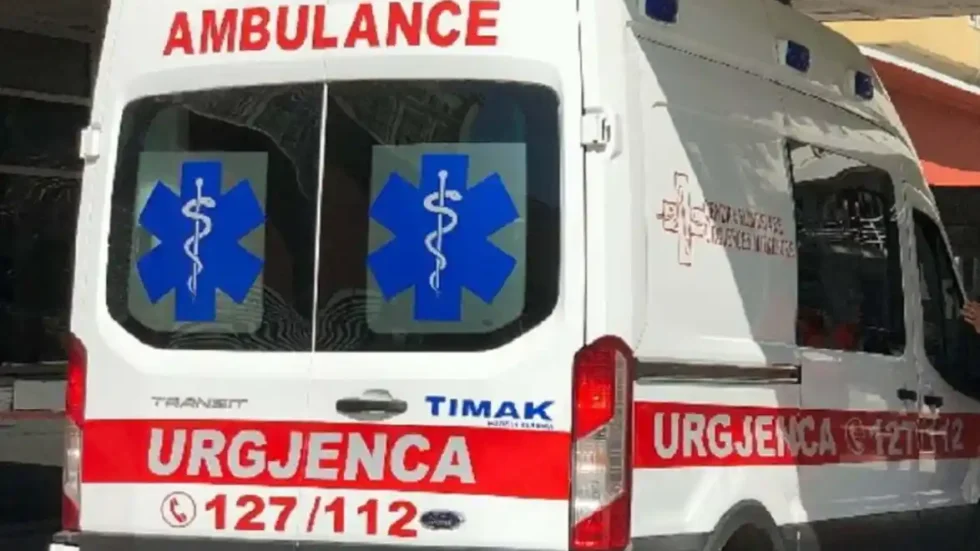 Aksident i rëndë në aksin Tiranë–Durrës, një i vd*kur dhe dy të plagosur