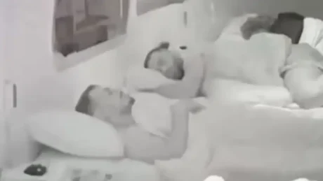 Mateo tmerrohet në mes të natës: Mendon se po e godet ky banor (Video)