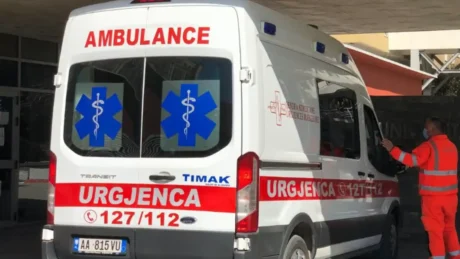 Gjendet e vd*kur gruaja në banesë, dyshohet se ka ndërruar jetë më parë se dy…