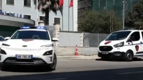 Plagosje te miturish, adoleshenti godet me thikë 15-vjeçarin! I mituri përfundon me plagë të rënda në spital…