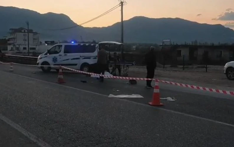Aksident tronditës në vend! Makina e merr para, humb jetën kalimtarja