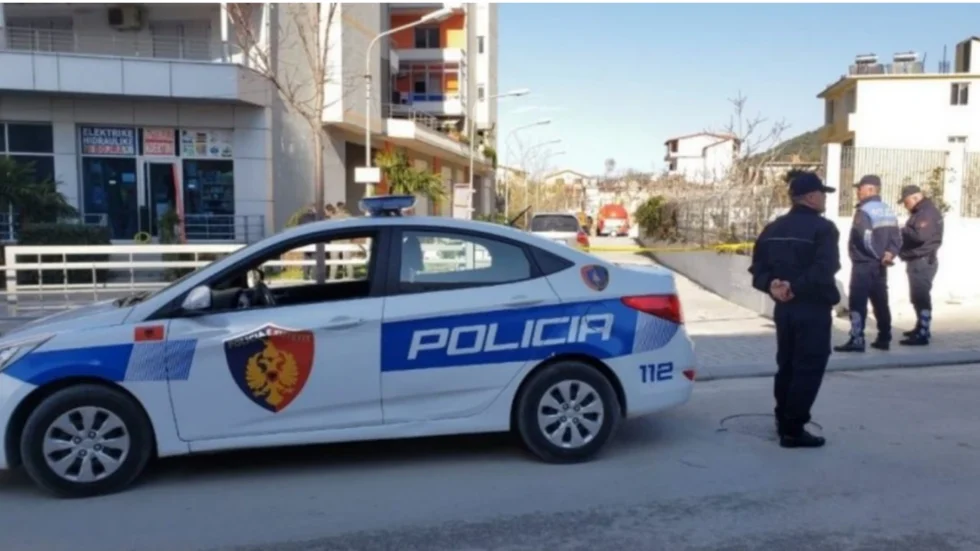 “Më mirë të vd*sja se ta shihja ashtu”/ Plagosja pas sherrit në shkollë, nëna e një prej të miturve: Hyri për të ndarë shokët…