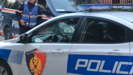 Ngjarje e rende ne vend/  Gjendet i v*ekur një burrë  në sediljen e parme të makinës në korsine e emergjencës…
