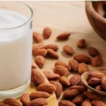 Nga qumështi te vezët, ja cilat janë ushqimet më të mira për shëndetin e kockave