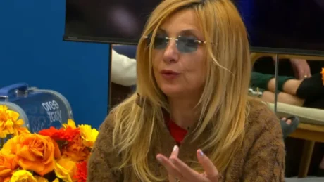 Eshte virale kudo ne rrjet! Zbulohet arsyeja madhore e hyrjes se Mozes ne Ferma Vip