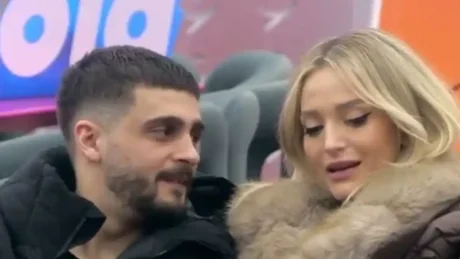 Në orët e vona të natës! Selin dhe Gimbo shkëmbejnë puthje pasionante me njëri tjetrin! (VIDEO)