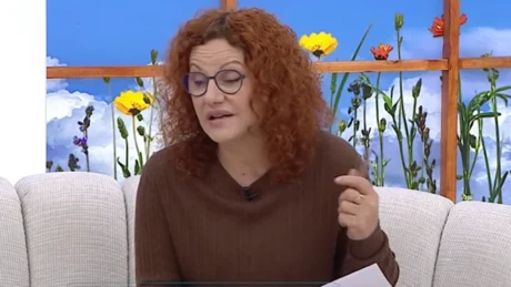 “Ne shkulim flokët për vdekjen dhe e shkelim me këmbë jetën”, këshilla e Meri Gjinit për të gjitha shenjat e Horoskopit