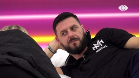 Produksioni publikon pamjet: Miri kërcën*n me jetë Shëndritin (Video)