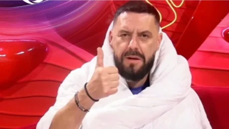 “Mbretëresha Selin ra nga posti…”/ Miri në Dhomën e Rrëfimit: Kristi ka ikur, shtëpia është ndarë në…