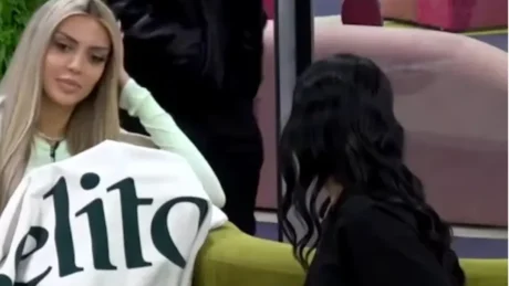 Motra e Mateos hyn në BBVA, nuk ia kursen dy fjalë Bikenës/ Si e priti banorja? (Video)