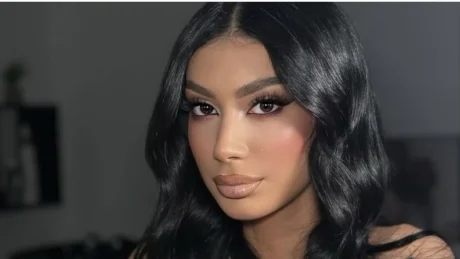 “Me sa meshkuj njëkohësisht ka bërë s*ks”- Motra e Mateos reagon ashpër pas ofendimit të Rogertit