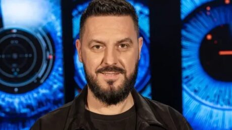 Miri ne një mesazh të fortë për gruan dhe vajzën e tij