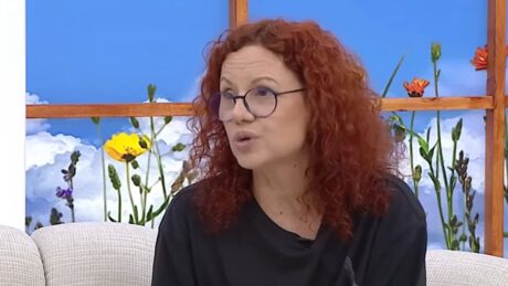 Bashkimi i Uranit me Venusin sjell të papritura në dashuri dhe ekonomi, paralajmërimi i astrologes Meri Gjini për secilën shenjë