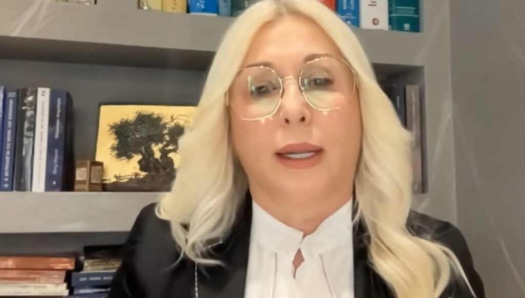 Hëna e re tek shenja e Dashit: Astrologia Crysanthi Kalogeri përcakton ditët më me “rrezik” të javës