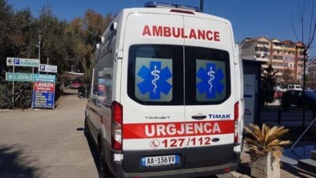 Aksident tragjik në vend, makina përplas për vd*kje këmbësorin